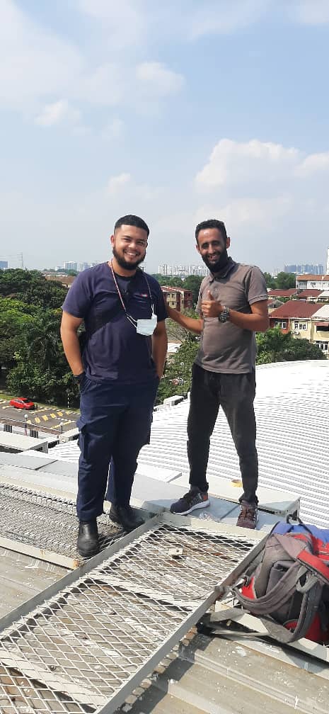 Roof waterproofing and leak repair work by MalaysiaSmartReno